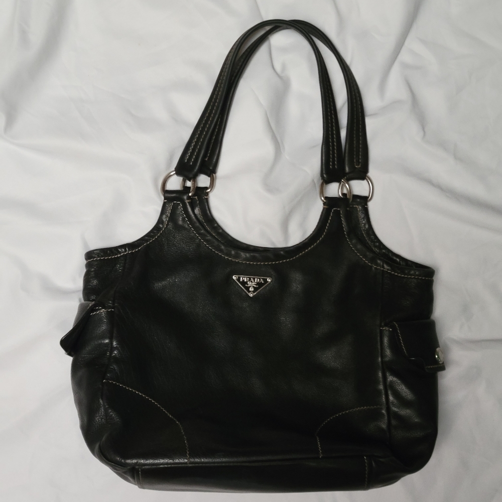 PRADA Vitello Daino Black Leather Shoulder Bag - Picture 2 of 12